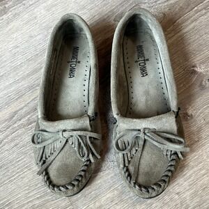 Minnetonka 409 Kilty Suede Moccasins Sage Green Olive Women 7.5 Fringe Flats